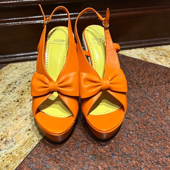 Moschino cheapandchic size 38 sandals - Picture 1 of 6
